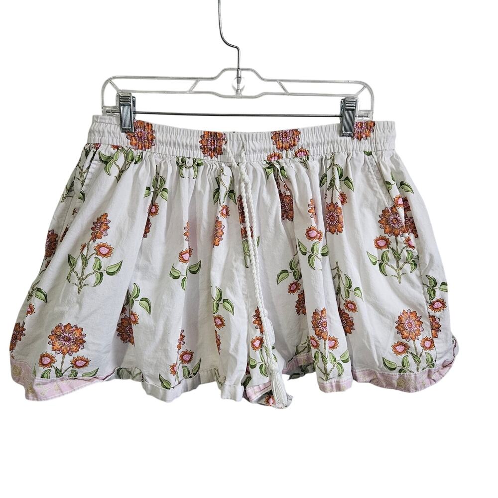 Old Navy Flounce Shorts White Floral Pull On Feminine Preppy 100% Cotton Size L